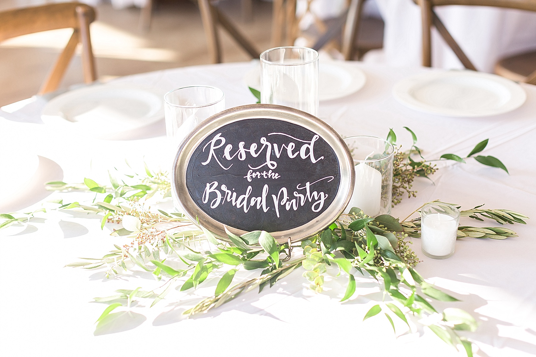 bridal party table photographed by Alexandra Mandato Photography