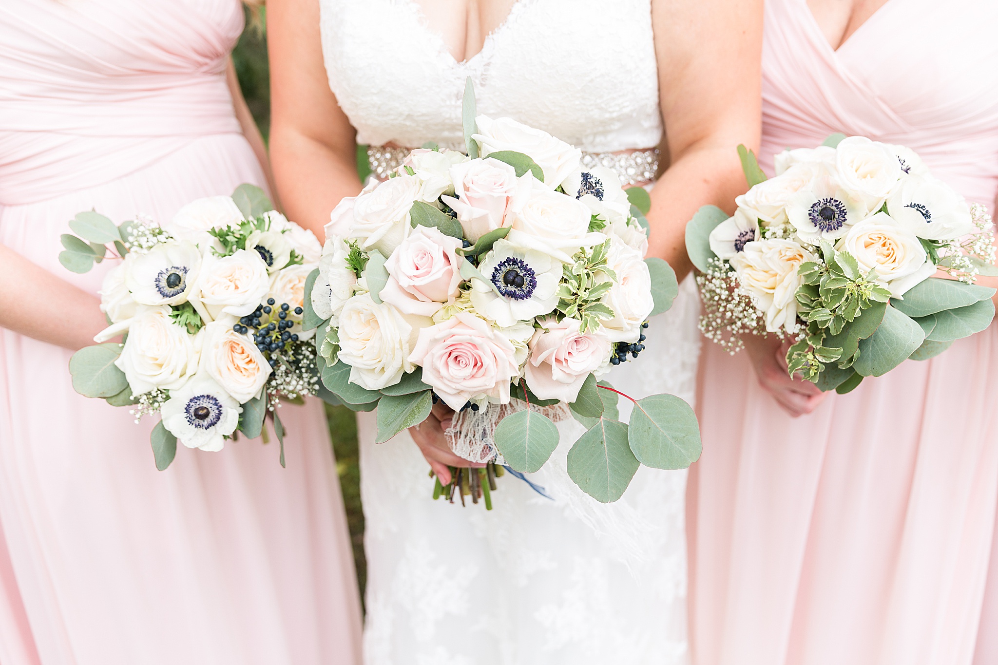 wedding florals for Waverly Mansion photographed by Alexandra Mandato Photography