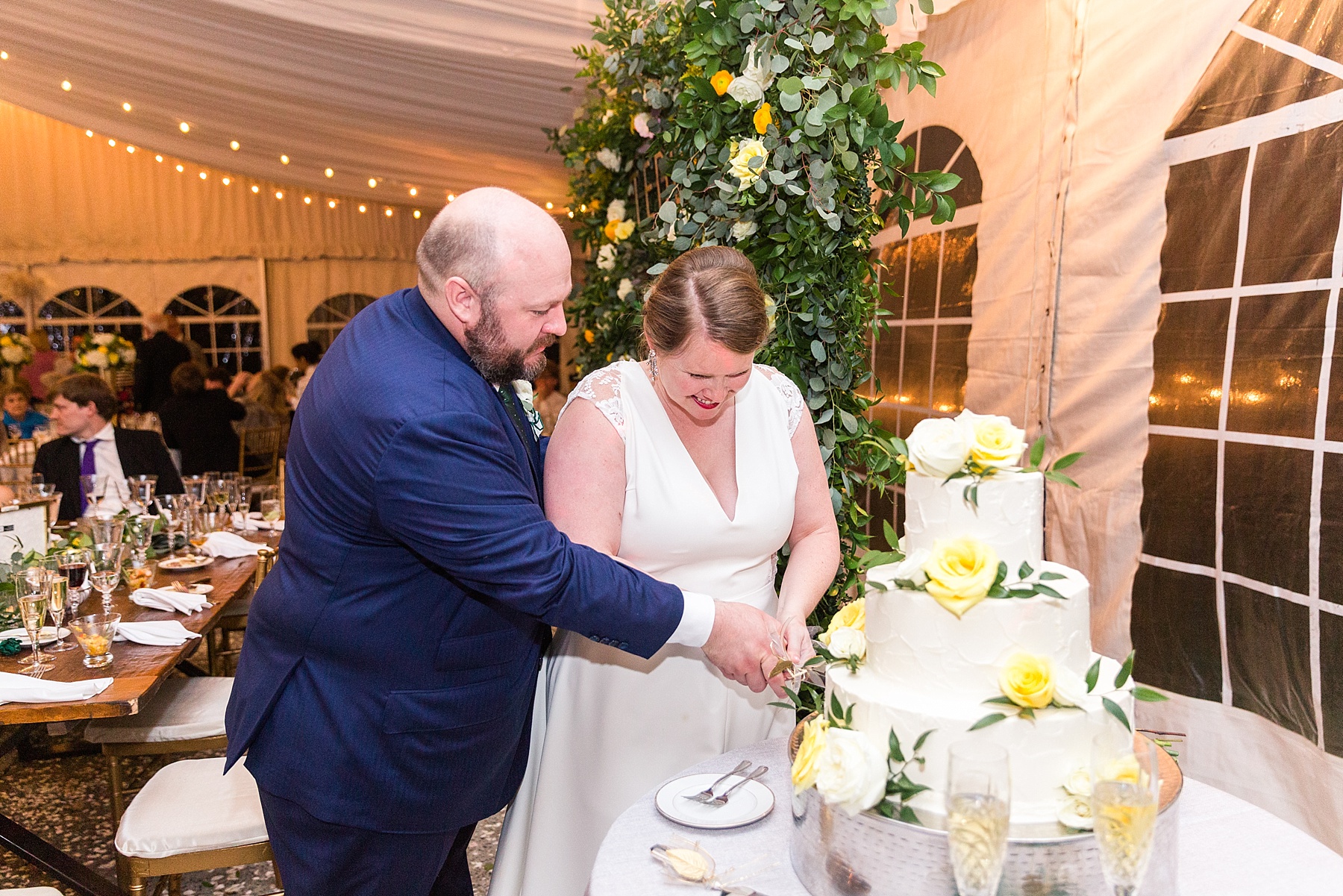 cake cutting at Woodlawn and Pope House with Alexandra Mandato Photography