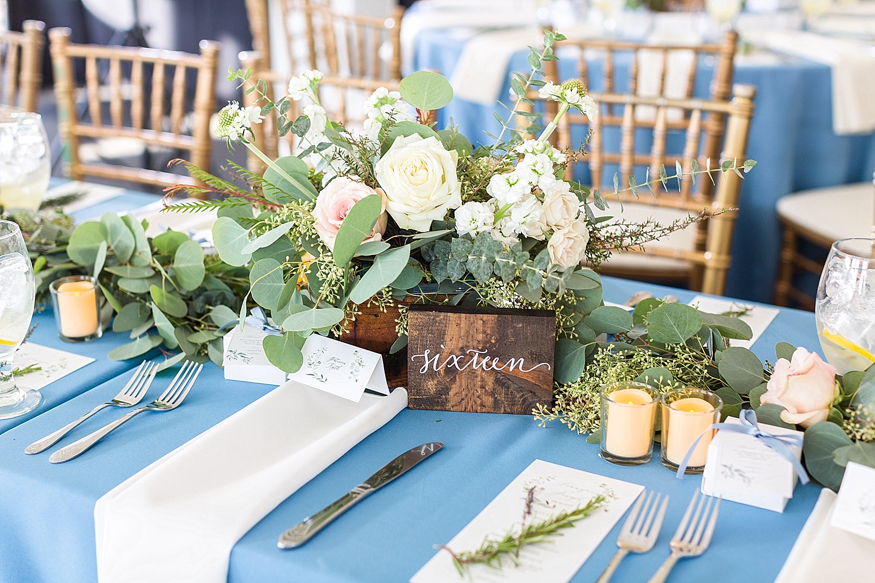 place settings for MD wedding with Alexandra Mandato Photography